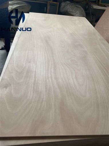 100 posto Okoume pomorska šperploča